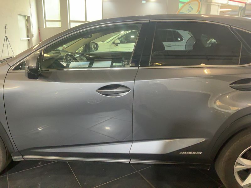 Lexus NX-Serie NX 300h E-Four Luxury Line — zdjęcie 4