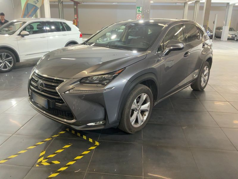 Lexus NX-Serie NX 300h E-Four Luxury Line
