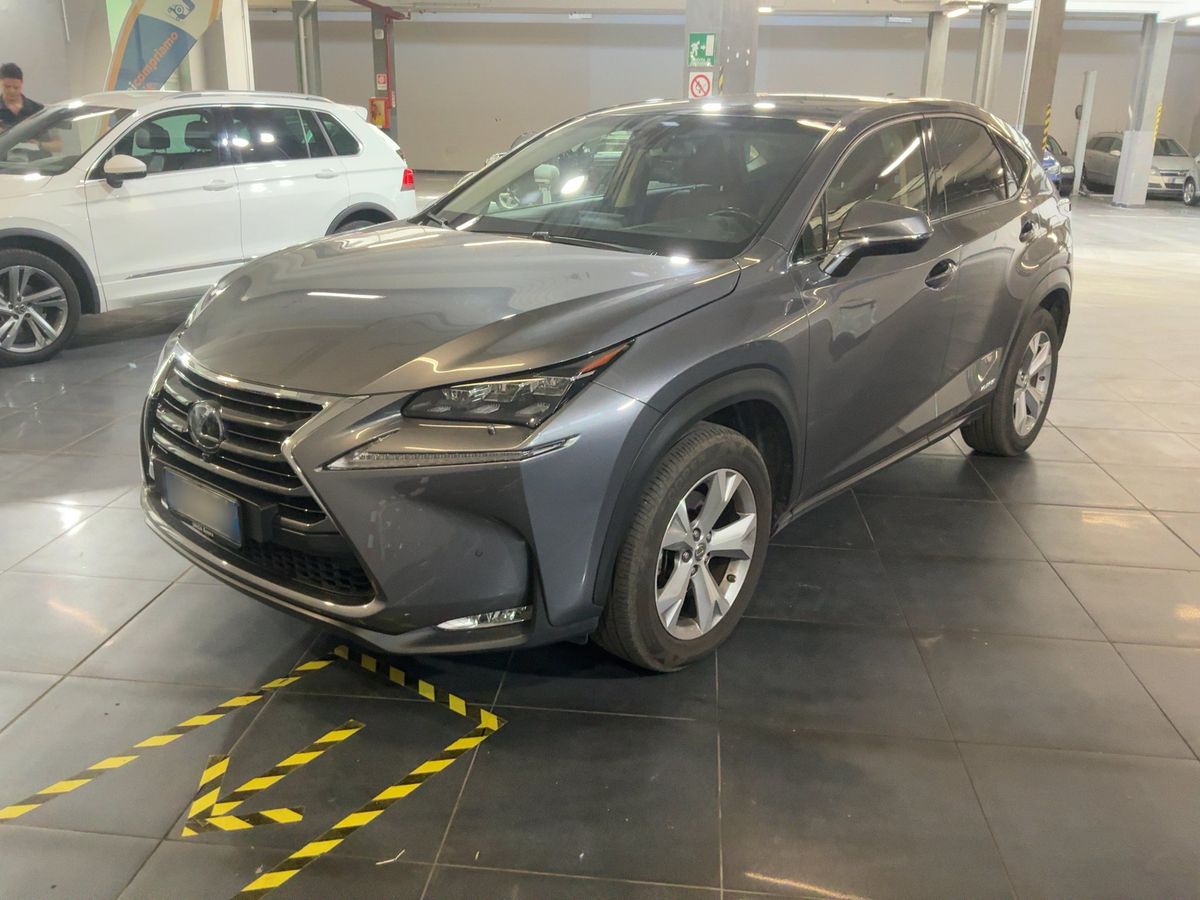 Lexus NX-Serie 2017