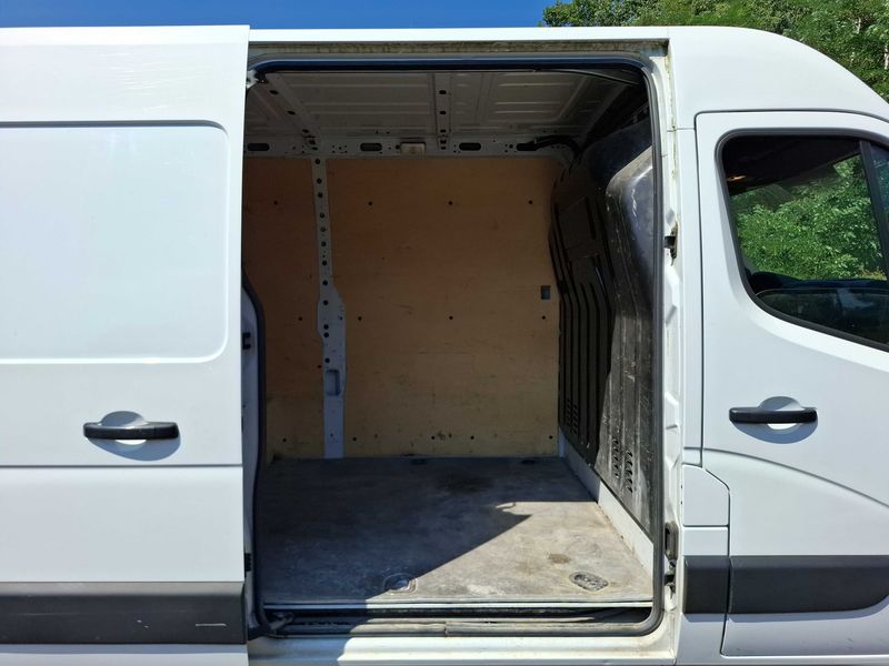 Renault Master 2.3 dCi L1H1 3,5 Confort — zdjęcie 13