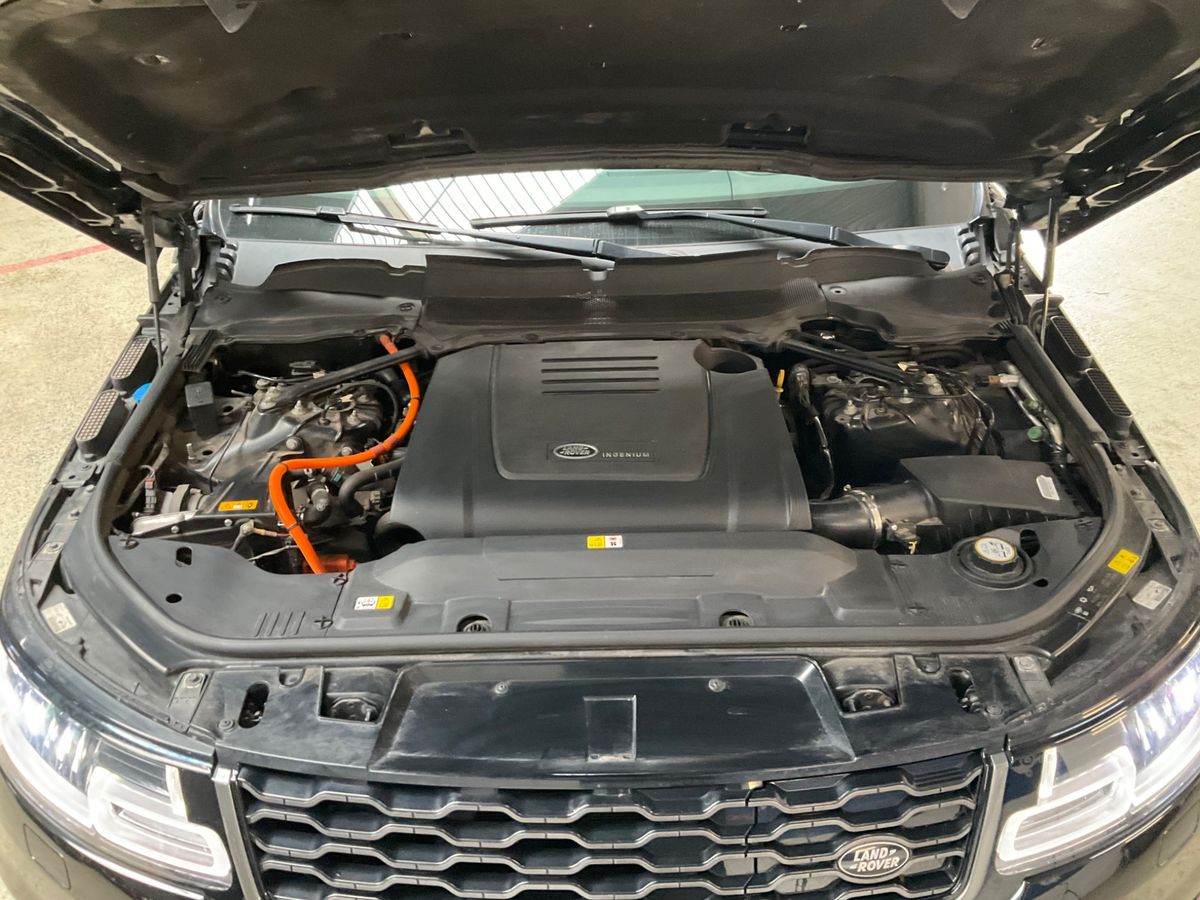 Land Rover 2019 — photo 25