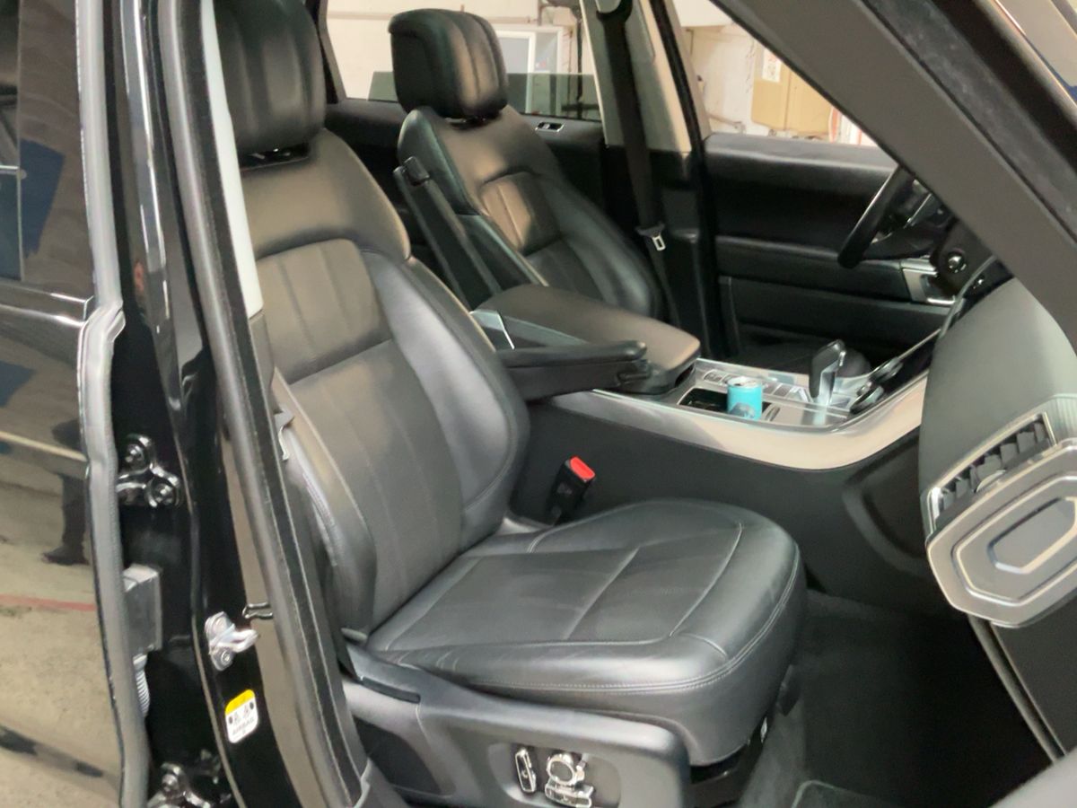 Land Rover 2019 — photo 17