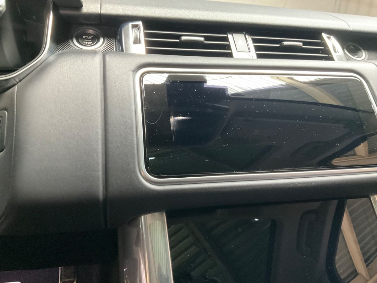 Land Rover 2019 — photo 35