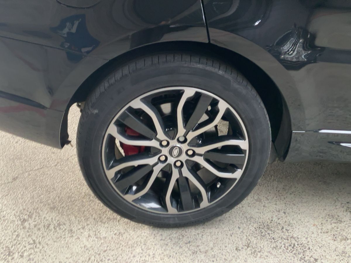 Land Rover 2019 — photo 10
