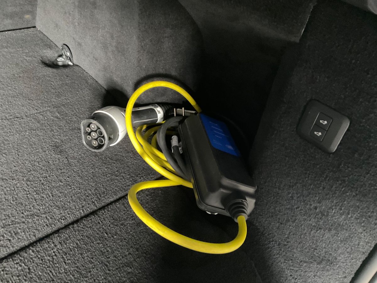 Land Rover 2019 — photo 30