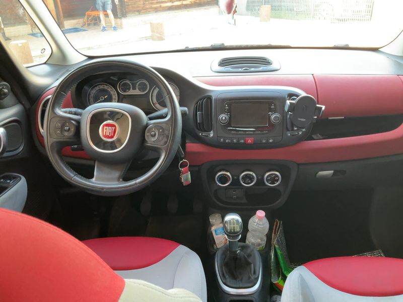 Fiat 500L 1.4 Easy — zdjęcie 12