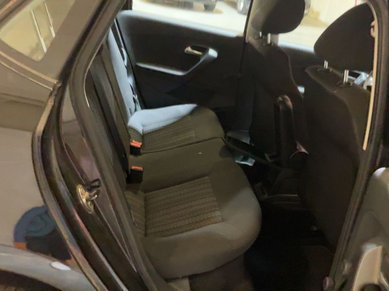 Volkswagen Polo 1.4 TDI Trendline BlueMotion Tech — zdjęcie 14