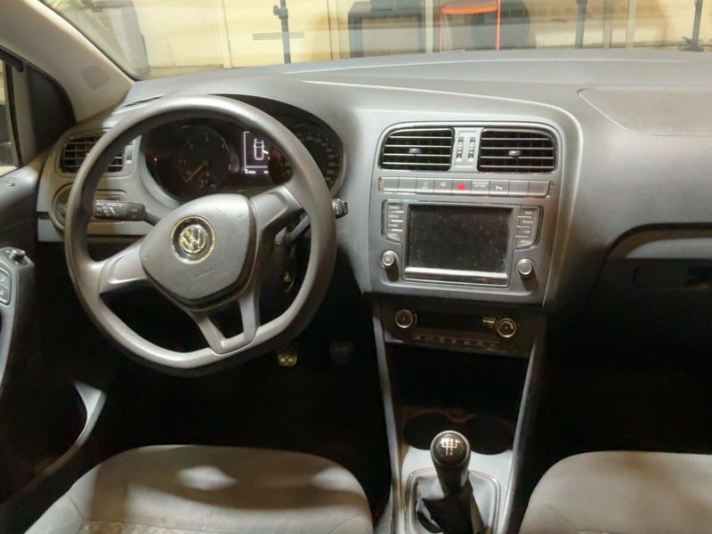 Volkswagen Polo 1.4 TDI Trendline BlueMotion Tech — zdjęcie 12