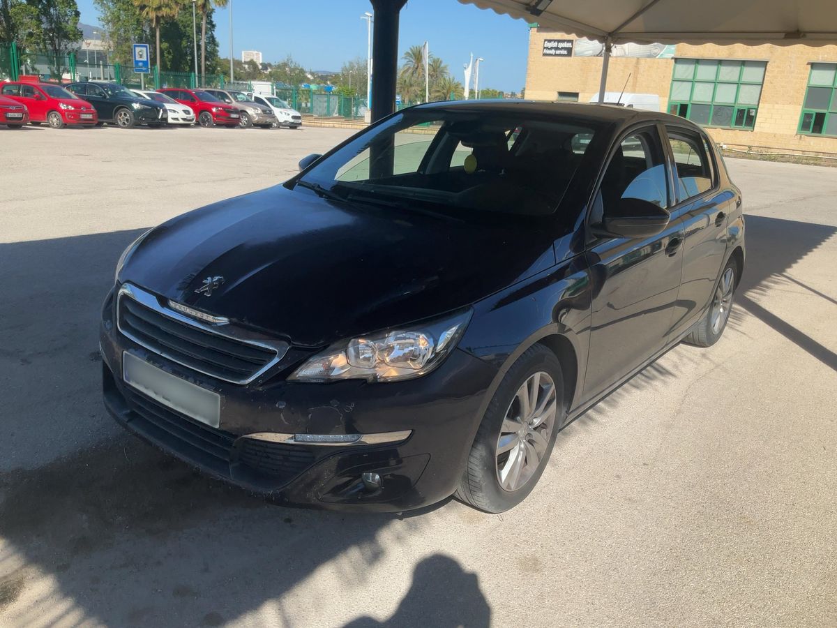 Peugeot 308 2015 — photo 1