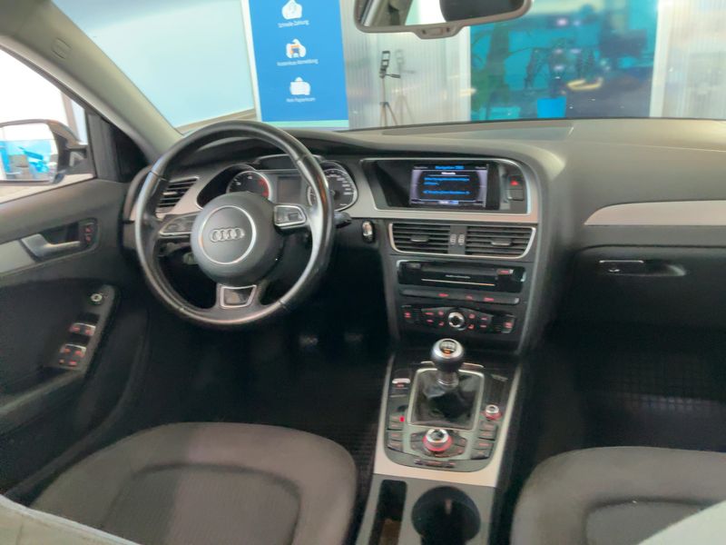 Audi A4 2.0 TDI quattro Daylight 2014 – снимка 17
