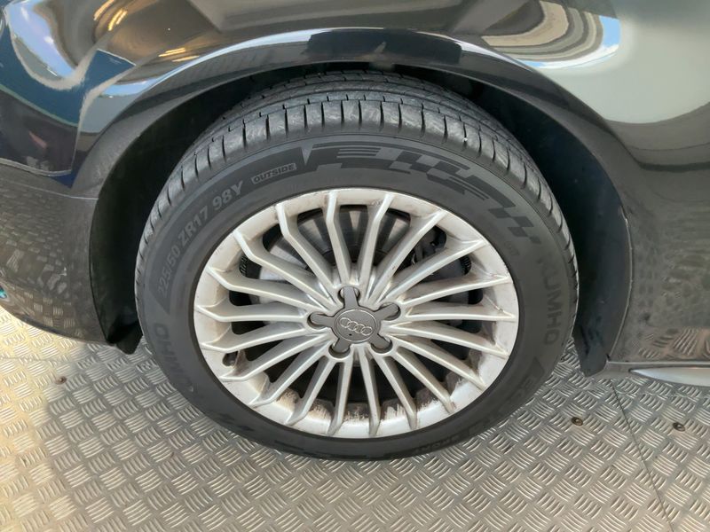 Audi A4 2.0 TDI quattro Daylight 2014 – снимка 3