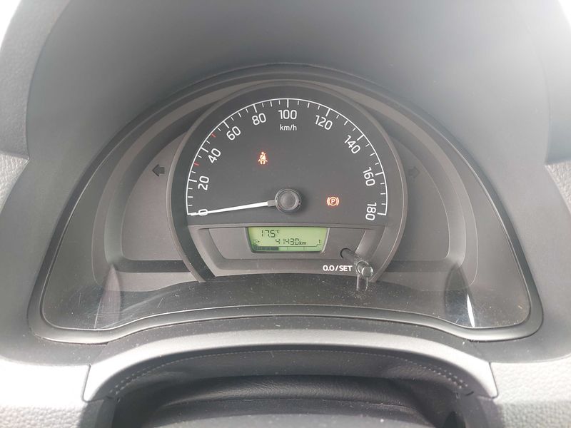 Skoda Citigo 1.0 MPI Active — zdjęcie 12
