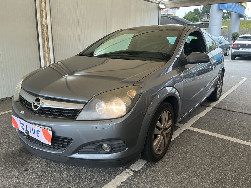 Opel Astra GTC 1.3 CDTI Sport