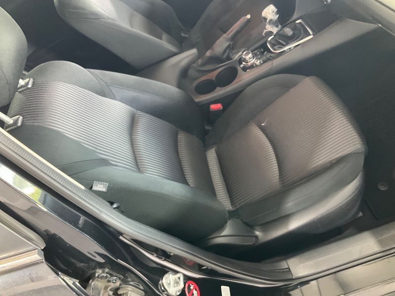 Mazda 3 2.2 Turbodiesel Revolution 2014 – снимка 31