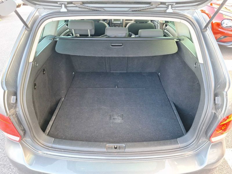 Volkswagen Golf V 1.9 TDI Comfortline — zdjęcie 9