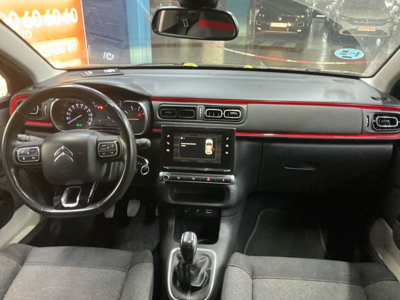 Citroen C3 1.2 PureTech Shine — zdjęcie 12
