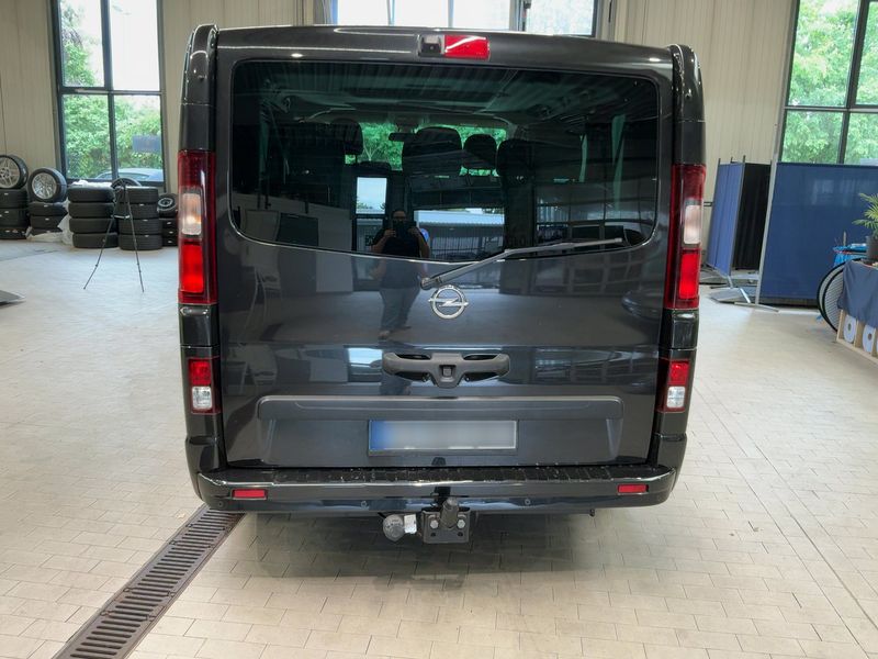 Opel Vivaro 1.6 CDTI Biturbo Combi L1H1 2,7t — zdjęcie 5