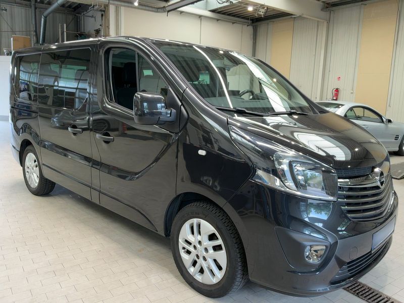 Opel Vivaro 1.6 CDTI Biturbo Combi L1H1 2,7t — zdjęcie 8