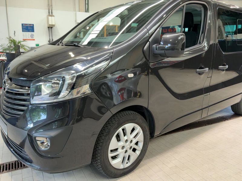 Opel Vivaro 1.6 CDTI Biturbo Combi L1H1 2,7t — zdjęcie 2