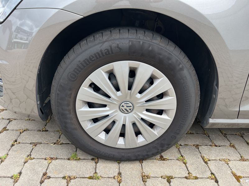 Volkswagen Golf VII 1.2 TSI Trendline BlueMotion Tech — zdjęcie 21