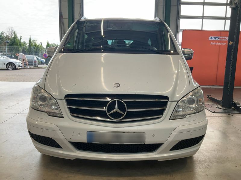 Mercedes-Benz Viano 3.0 CDI lang BlueEfficiency Avantgarde — zdjęcie 9