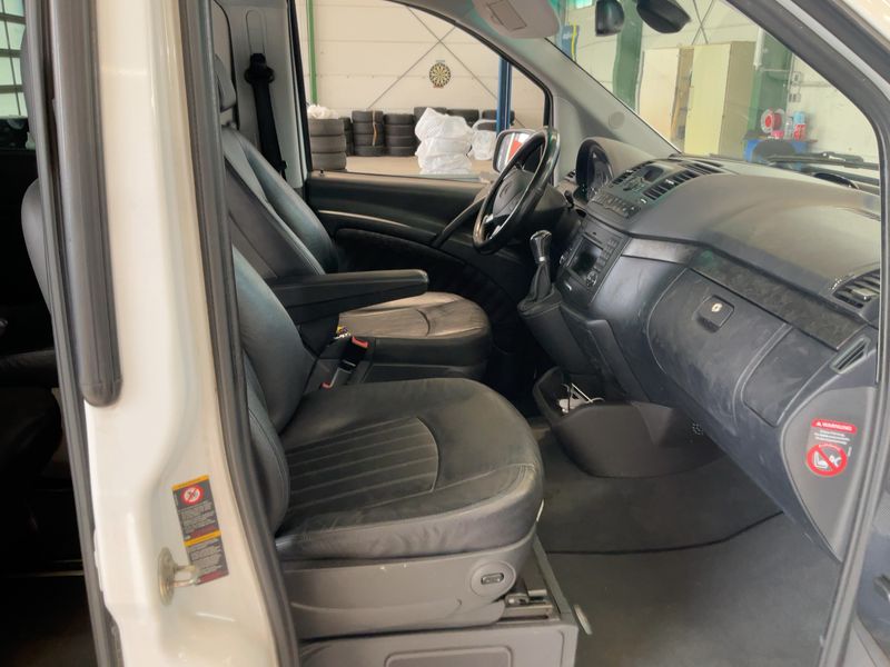 Mercedes-Benz Viano 3.0 CDI lang BlueEfficiency Avantgarde — zdjęcie 11