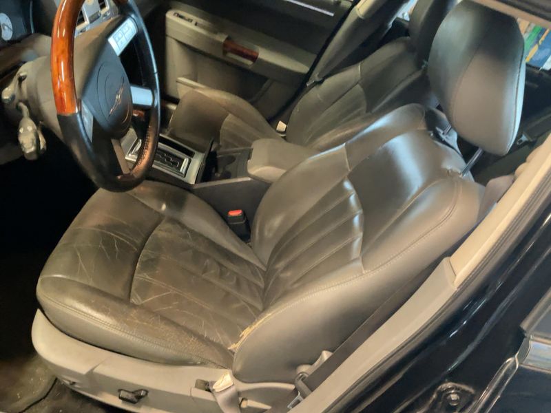 Chrysler 300 C 5.7 V8 HEMI — zdjęcie 11