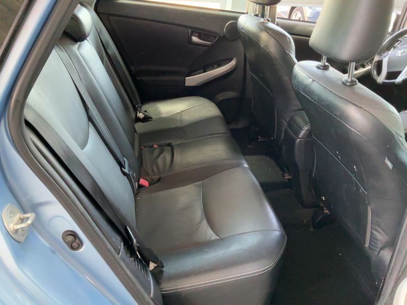 Toyota Prius 1.8 Plug-in Hybrid Life — zdjęcie 14