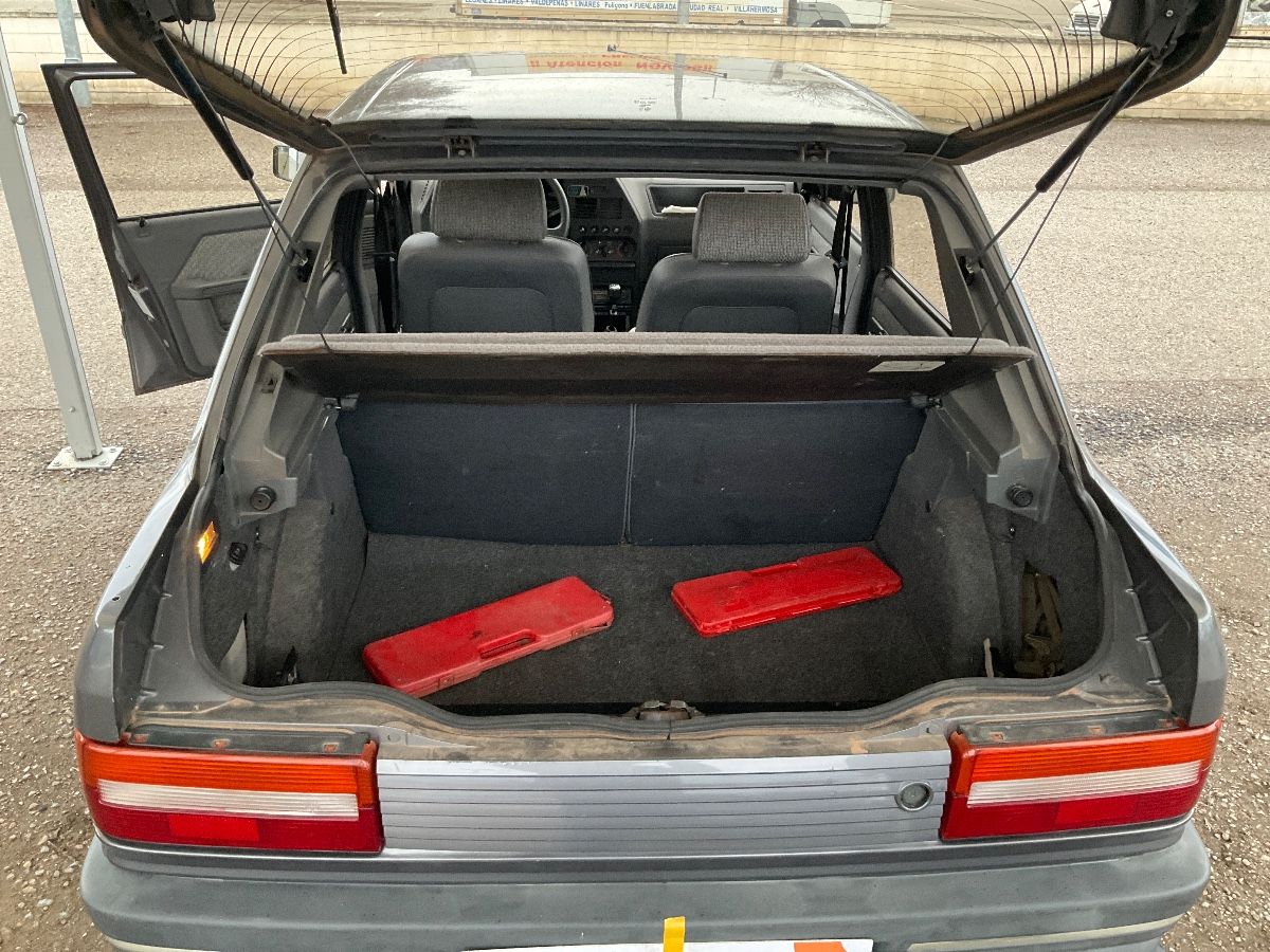 Peugeot 309 1988 — photo 9