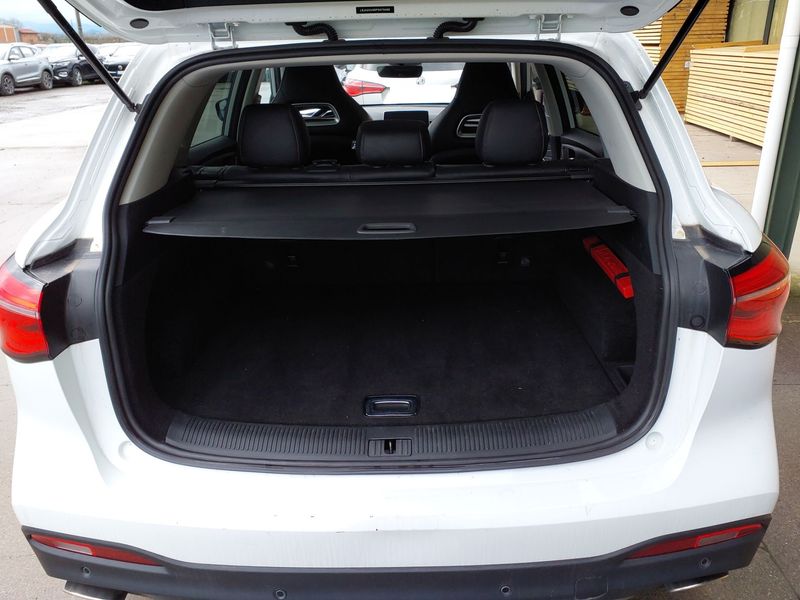 MG HS 1.5 Luxury — zdjęcie 9