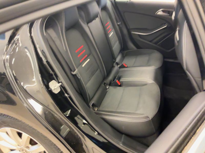 Mercedes-Benz A-Klasse A 180 CDI BlueEfficiency Style — zdjęcie 14