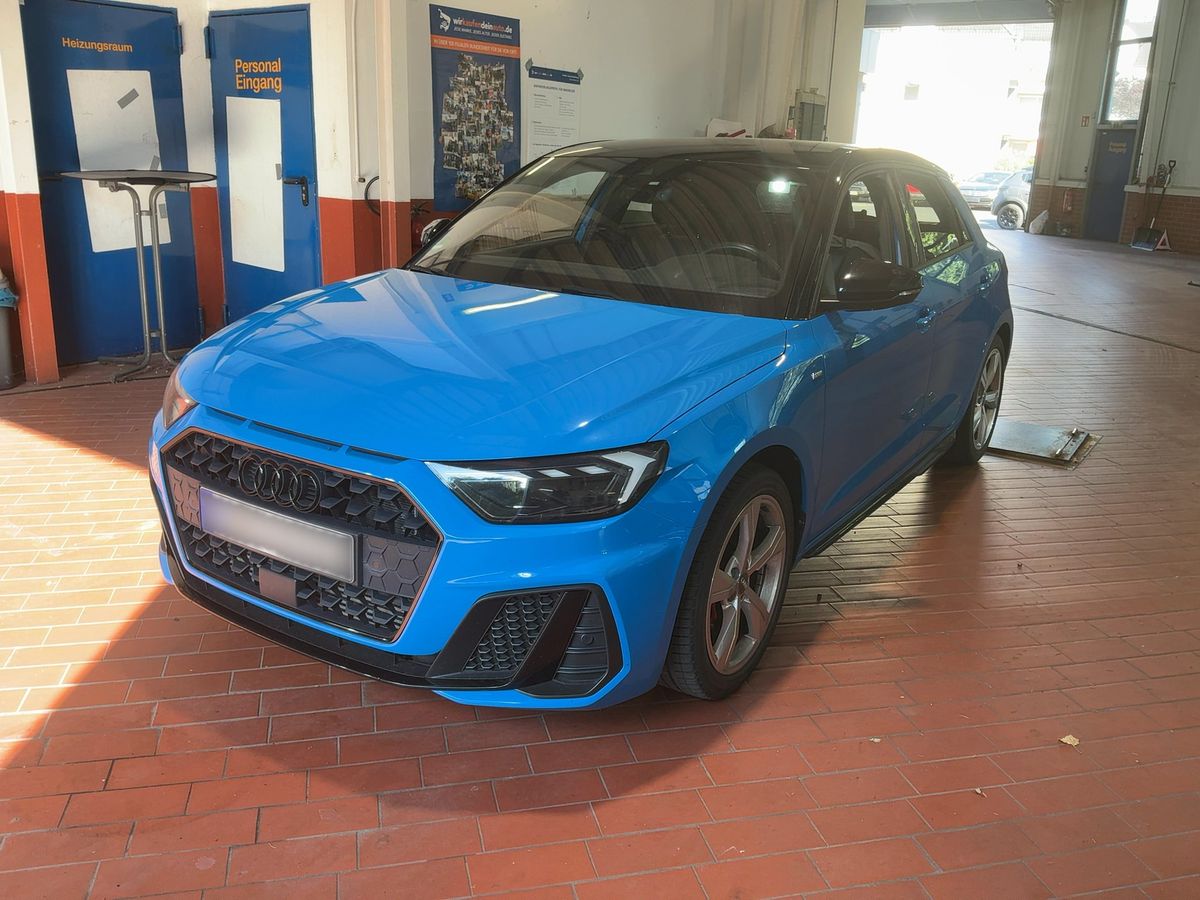 Audi A1 2020 — photo 1