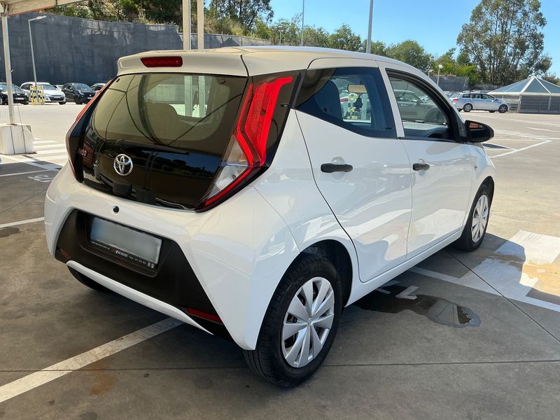 Toyota Aygo 1.0 X-Pro — zdjęcie 6