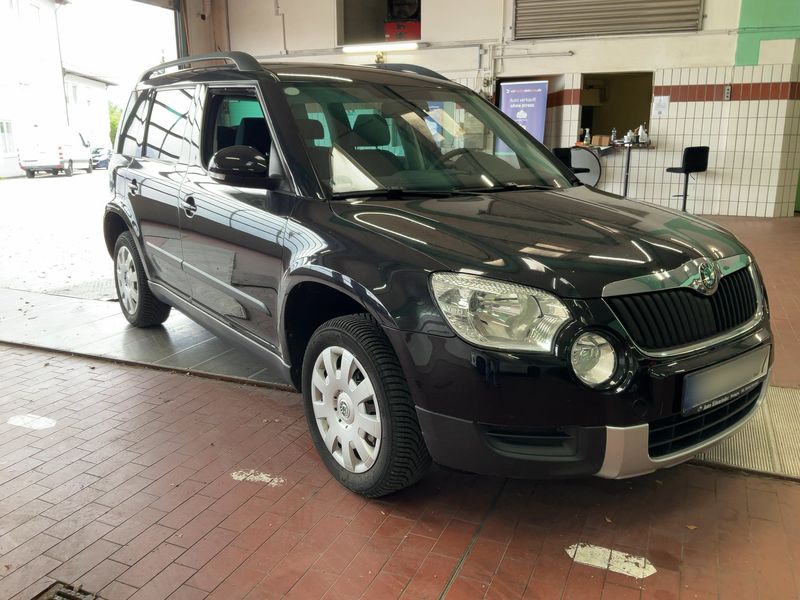 Skoda Yeti 1.2 TSI 2011 – снимка 12