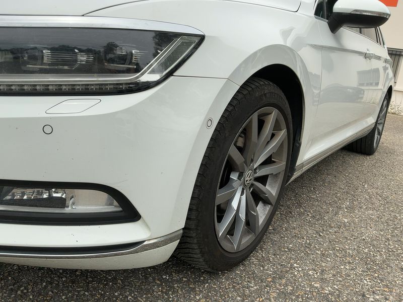 Volkswagen Passat 2.0 TDI Carat BlueMotion Tech — zdjęcie 2