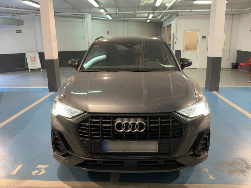 Audi Q3 35 TFSI Black Line — zdjęcie 9