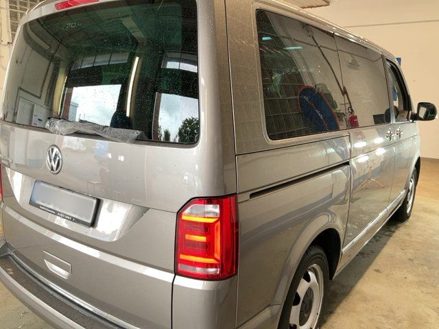 Volkswagen T6 Multivan 2.0 TDI 70 Jahre Bulli — zdjęcie 6