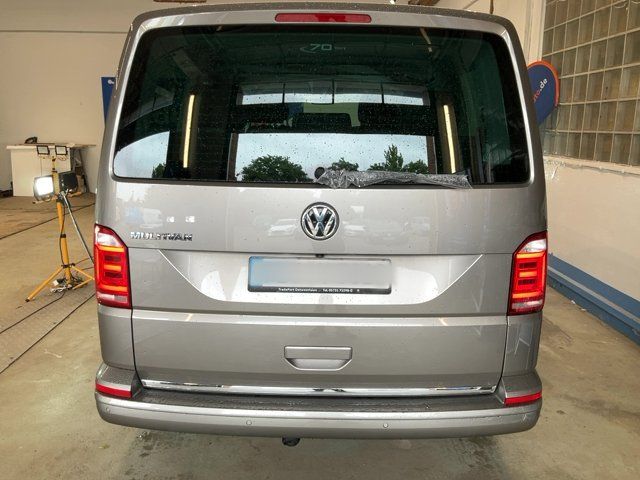 Volkswagen T6 Multivan 2.0 TDI 70 Jahre Bulli — zdjęcie 5