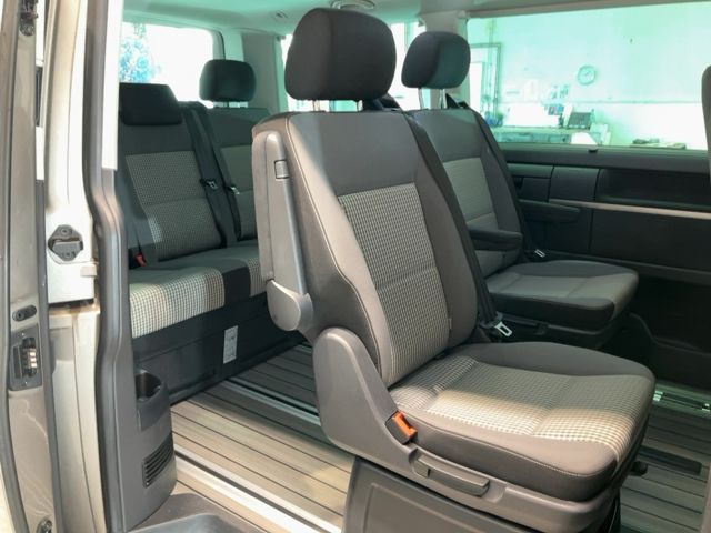 Volkswagen T6 Multivan 2.0 TDI 70 Jahre Bulli — zdjęcie 14