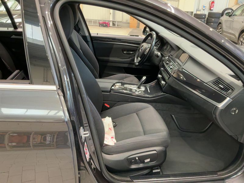 BMW 5er 520d 2015 – снимка 17