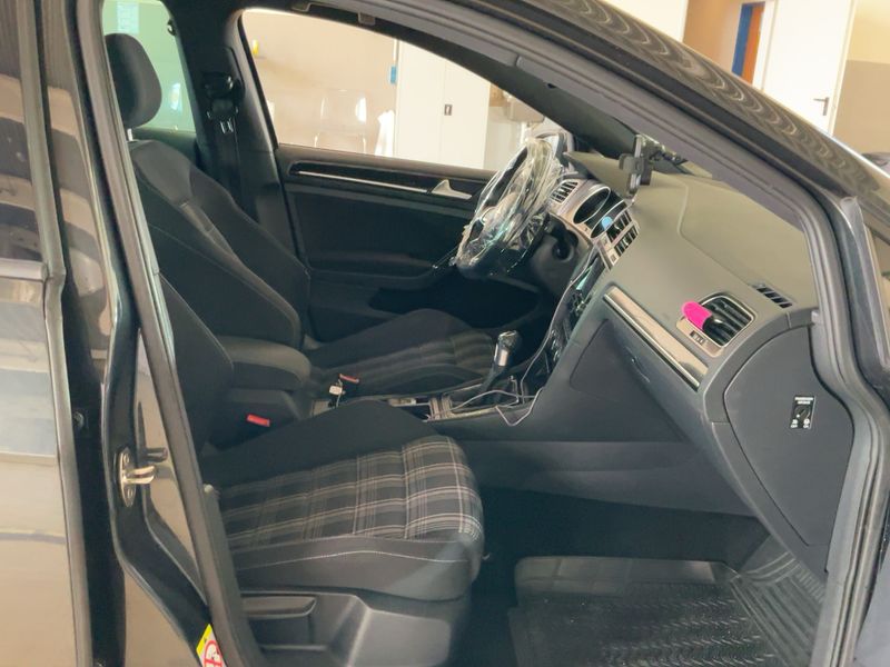 Volkswagen Golf VII 2.0 TDI GTD BlueMotion Tech — zdjęcie 11