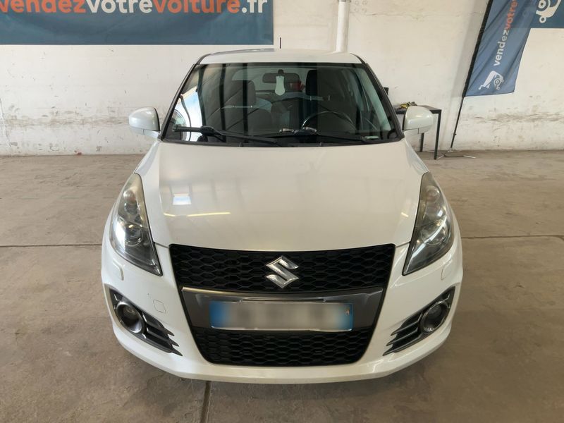 Suzuki Swift 1.6 Sport — zdjęcie 9