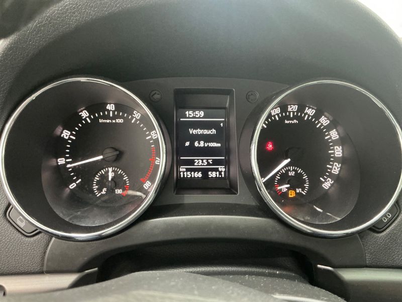 Skoda Yeti 1.4 TSI Joy — zdjęcie 13