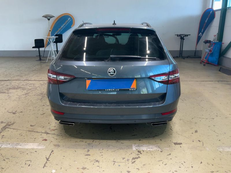 Skoda Superb 2.0 TSI SportLine 4x4 — zdjęcie 5