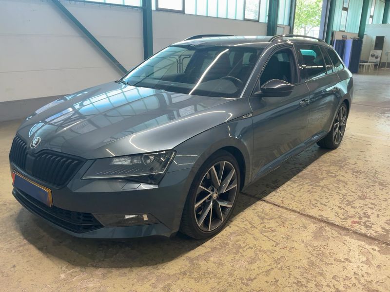 Skoda Superb 2.0 TSI SportLine 4x4