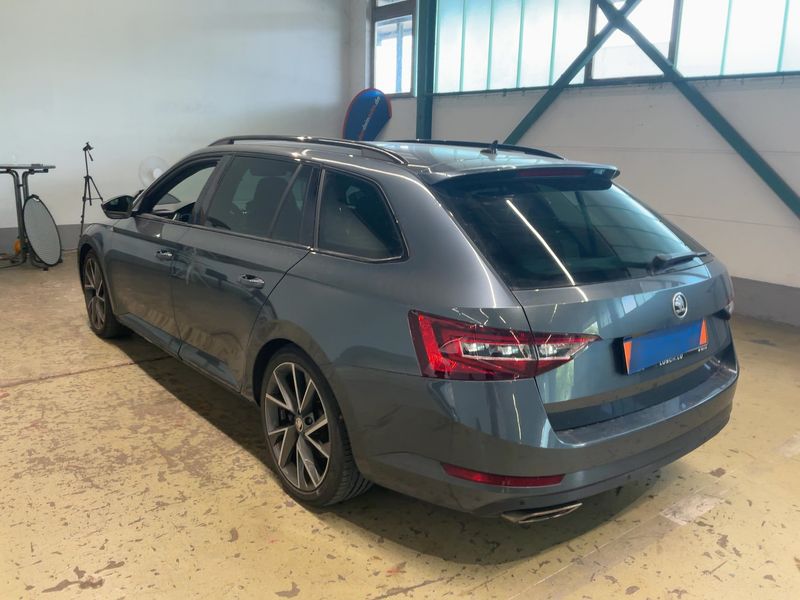 Skoda Superb 2.0 TSI SportLine 4x4 — zdjęcie 3