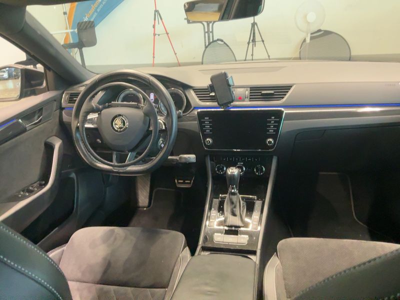 Skoda Superb 2.0 TSI SportLine 4x4 — zdjęcie 12
