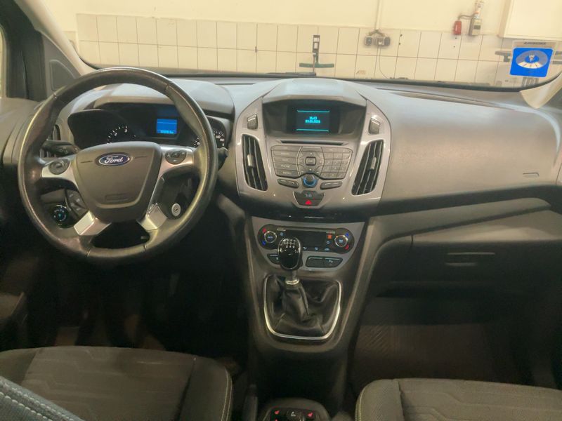 Ford Grand Tourneo Connect 1.6 TDCi Titanium — zdjęcie 12