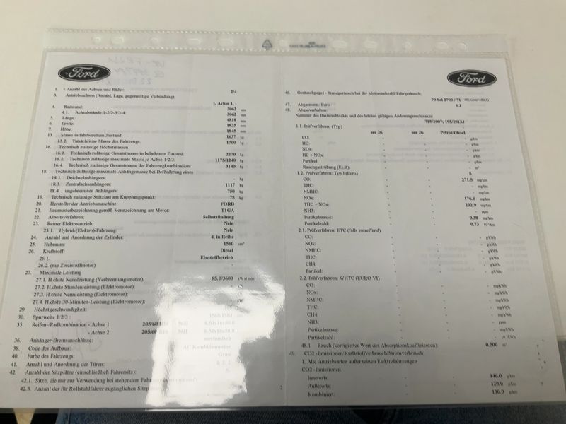 Ford Grand Tourneo Connect 1.6 TDCi Titanium — zdjęcie 16