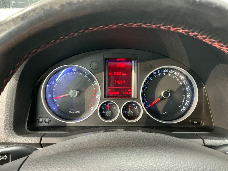 Volkswagen Golf V 2.0 TFSI GTI Edition 30 — zdjęcie 13